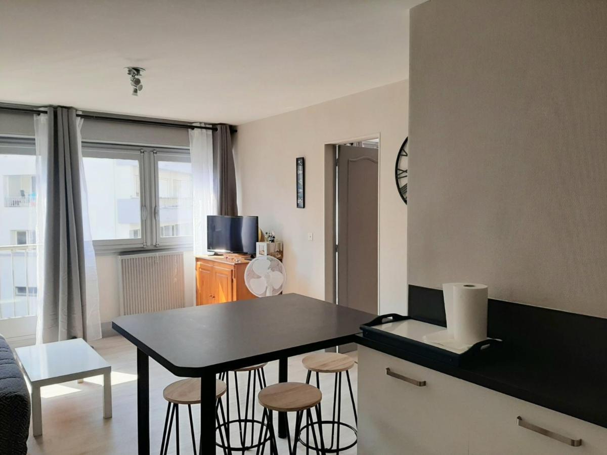Appartement Confortable En Plein Centre De Saint-Jean-De-Luz, A Deux Pas De La Plage Et Des Commerces - Fr-1-239-586 Buitenkant foto